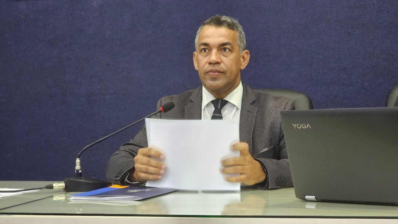 Vereador é 'cobiçado' pelo Palácio para ser líder da oposição na Câmara de Maceió
