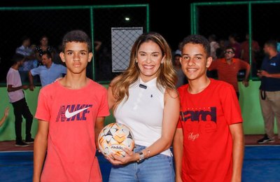 São José da Laje: Programa Municipal Mais Esporte Mais Vida entrega quadra poliesportiva à comunidade 