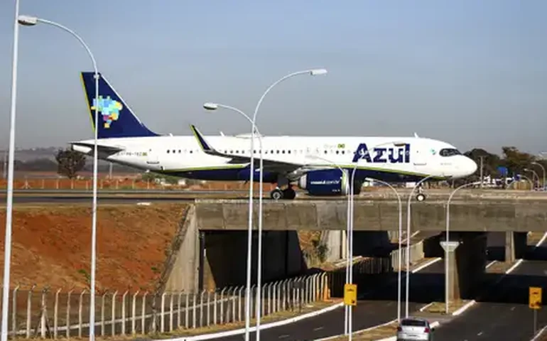 Azul diz em comunicado que fez novo plano estratégico para melhora da estrutura de capital