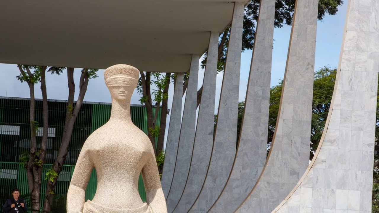 STF aprova orçamento de 2024 com reajuste do salário de ministros para R$ 44 mil