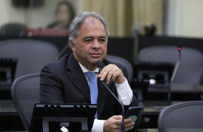 Silvio Camelo alerta sobre proliferação de caramujos africanos em Maceió