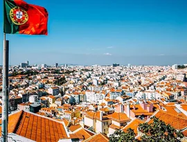 Portugal se beneficia muito da imigração brasileira, diz favorito à presidência do país