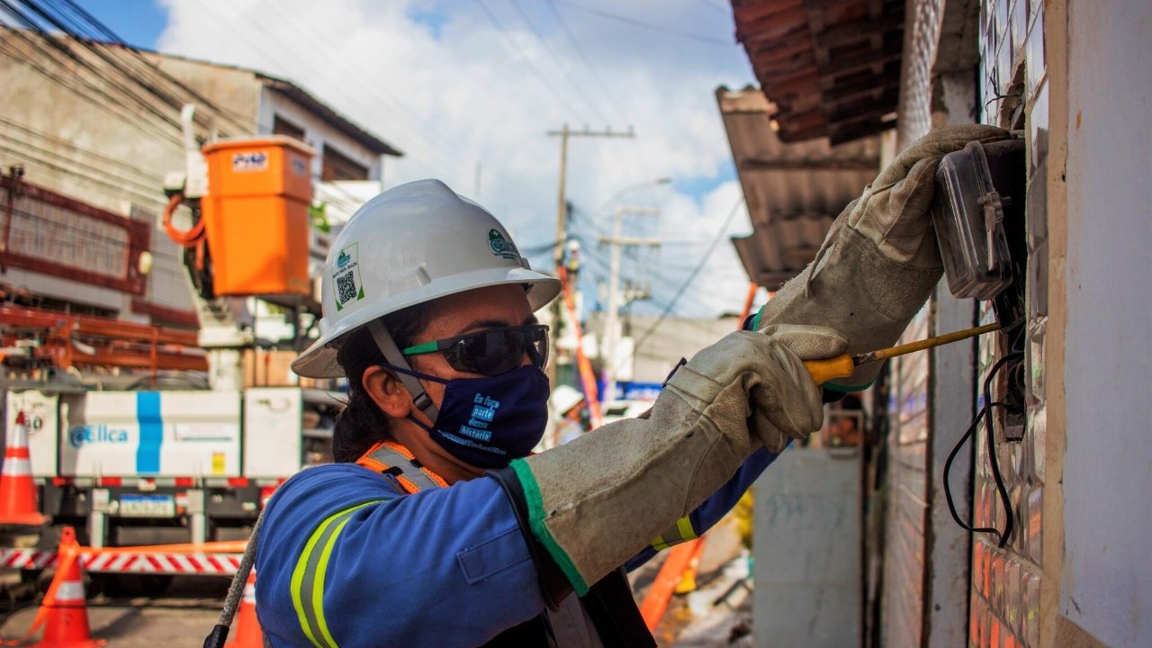 Posto de combustível  é autuado por furto de energia pela 5º vez em um ano