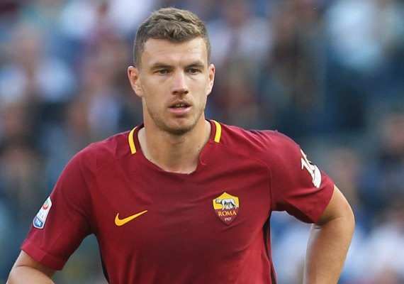 Com gol de Dzeko, Roma busca empate com o Bologna fora de casa no Italiano