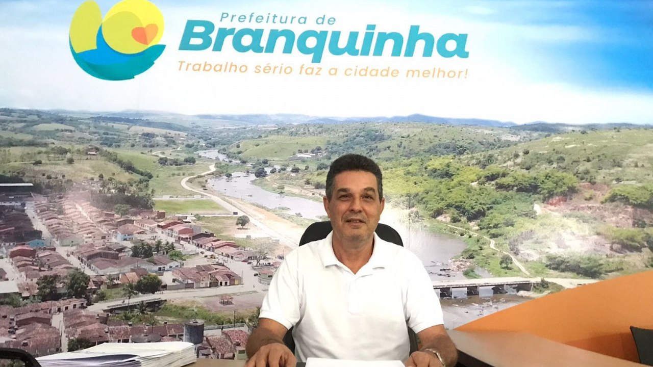 Prefeitura de Branquinha antecipa 13º salário de servidores