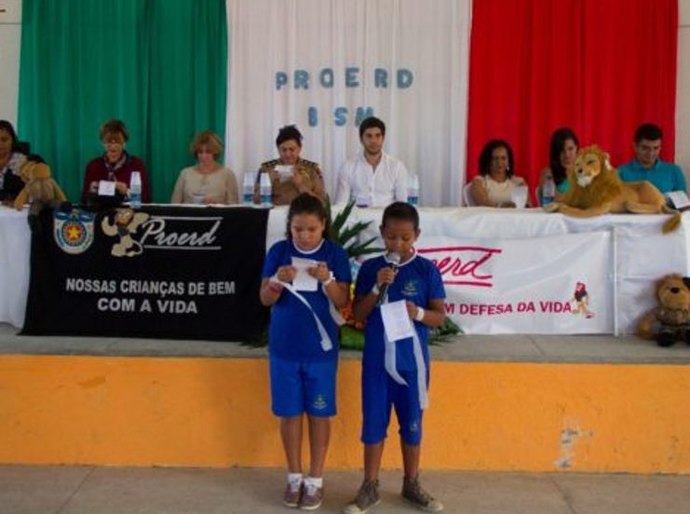 Alunos da Barra de São Miguel se formam no Proerd
