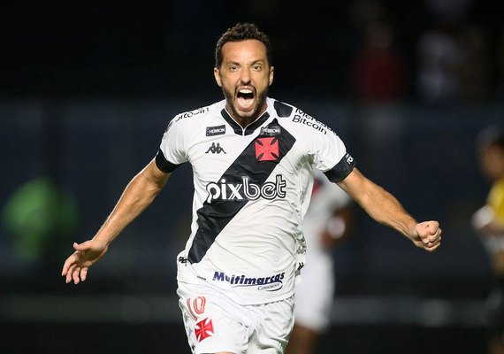 Vasco vence Criciúma para ficar perto do retorno à Série A