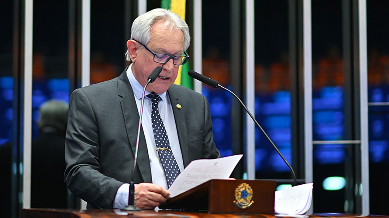 Hermes Klann cobra Anvisa por novo medicamento contra distrofia infantil