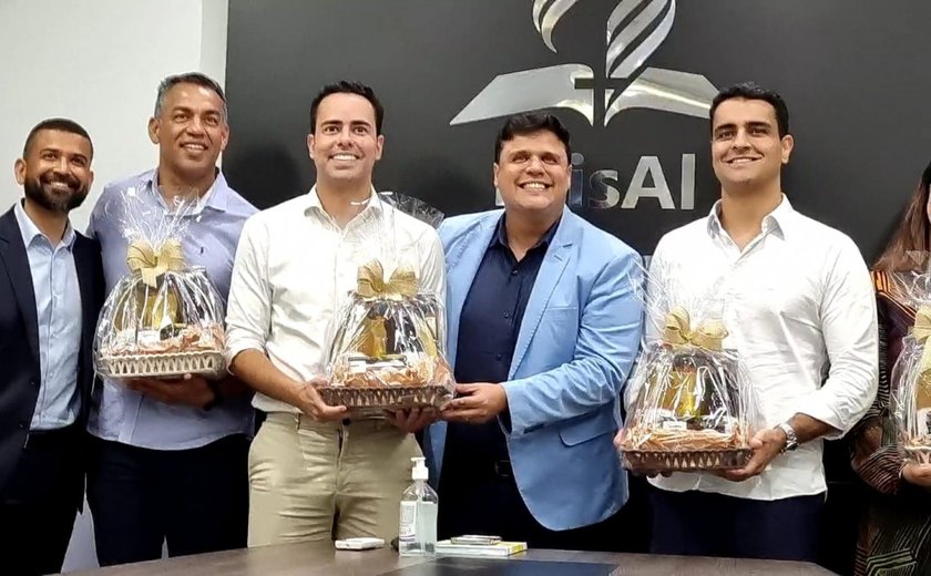 Prefeito de Maceió e vereador líder do governo se reúnem com Igreja Adventista