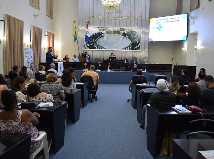 ALE realiza sessão para debater o acesso a medicamentos em defesa da vida