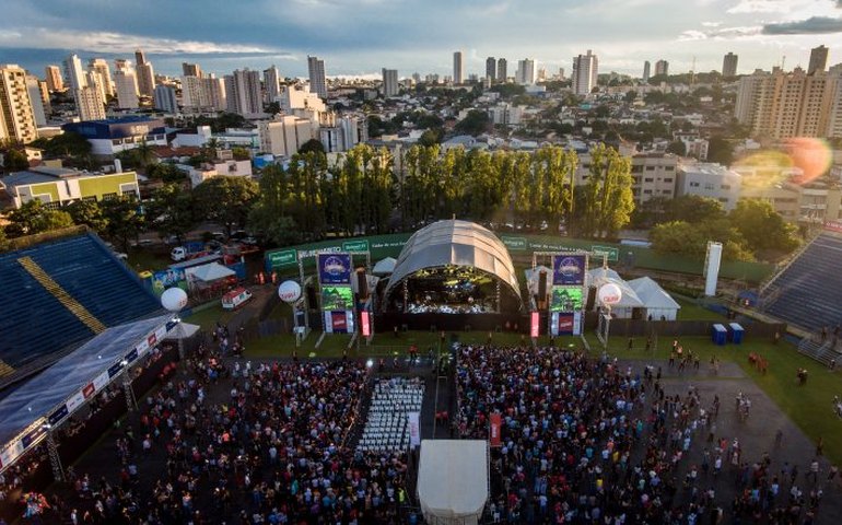 Adiada a instalação da comissão que vai analisar fim de incentivos para o setor de eventos