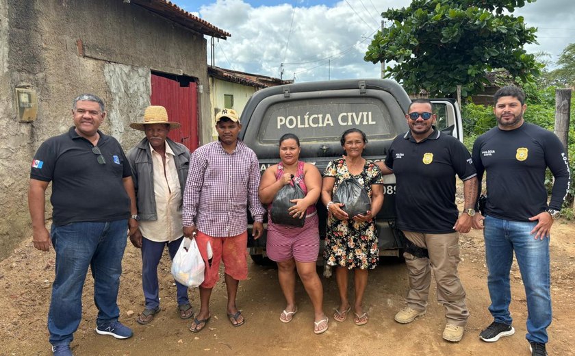 Policiais civis fazem doação de 500kg de alimentos para comunidade de Batalha