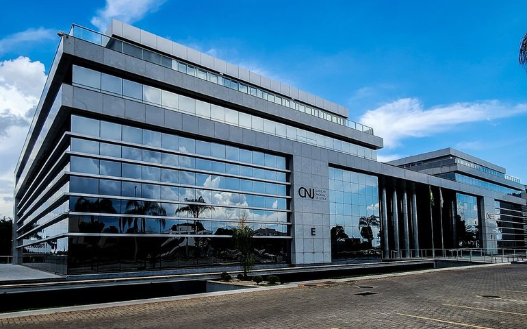 Mesmo com filho menor divórcio pode ser feito em cartório