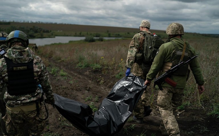 Mais de 500 brasileiros atuaram como mercenários na Ucrânia; cerca de 50 morreram, aponta especialista