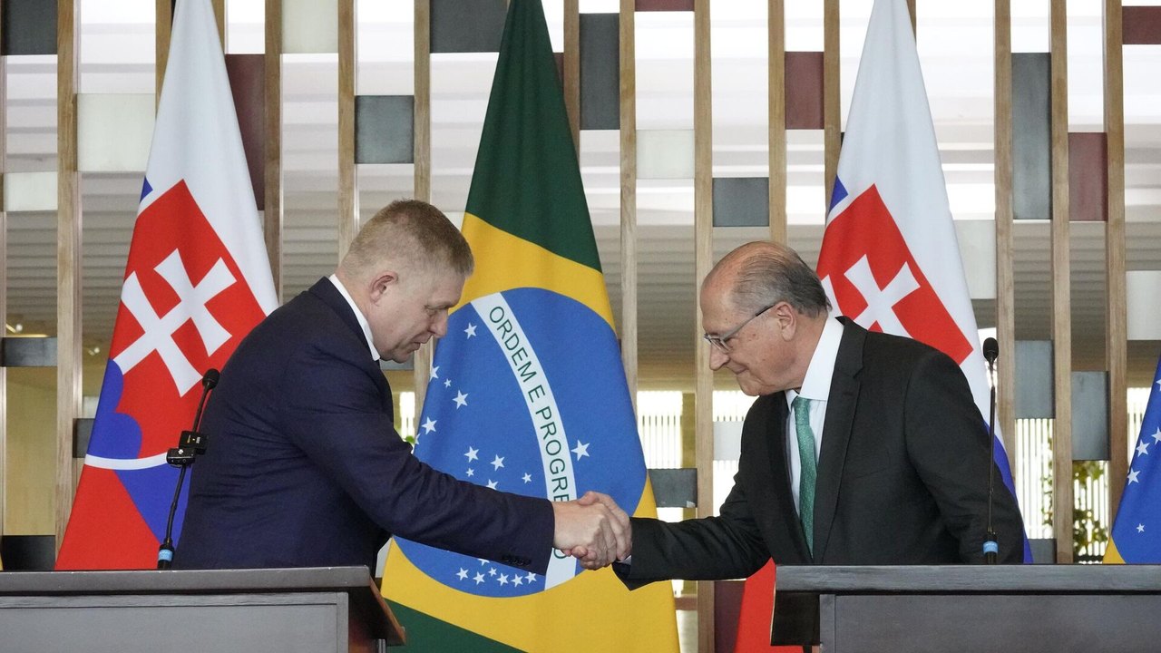 No Brasil, Fico elogia iniciativas brasileiras do G20 e para paz na Ucrânia