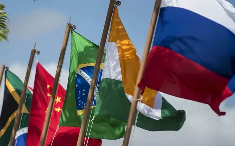 Como o BRICS pode fortalecer a soberania nacional brasileira