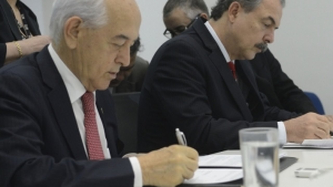 Ministério do Trabalho firma acordo com MEC para qualificar trabalhador