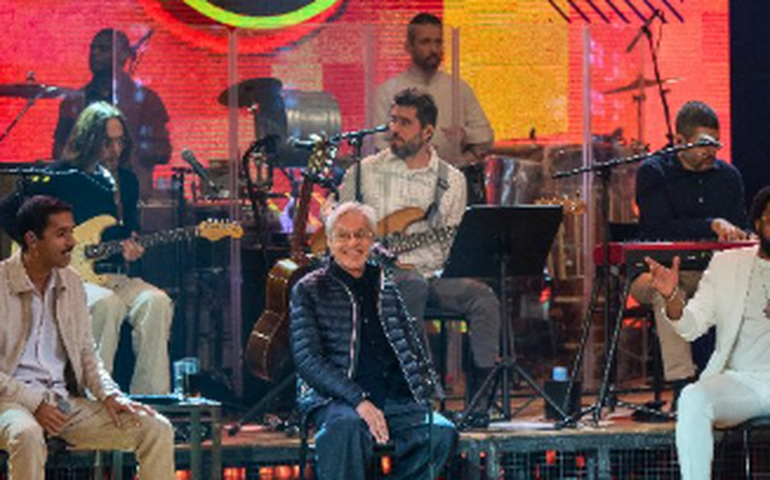 'Altas Horas' celebra 25 anos com especial ao lado de Caetano Veloso e amigos