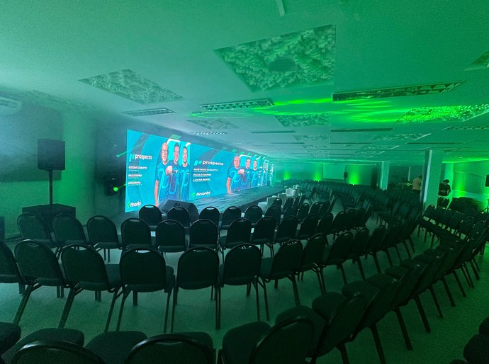 Maceió sedia evento nacional sobre negócios com a presença do ex-BBB Arthur Aguiar