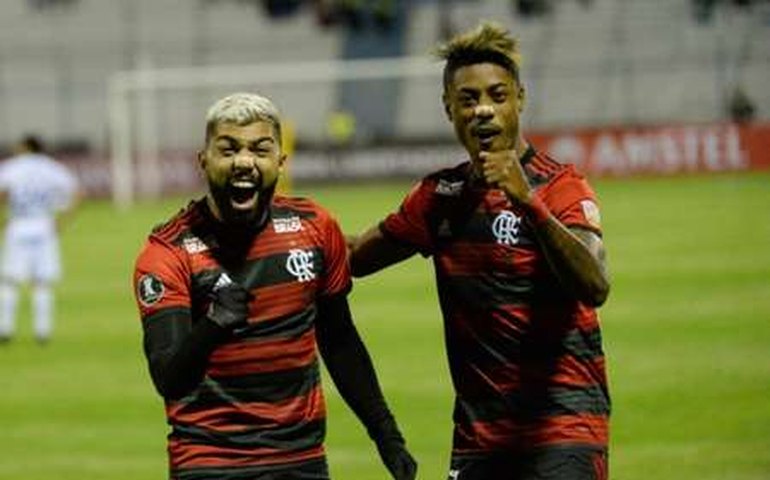 Gabriel e Bruno Henrique apoiam decisão do Flamengo de voltar aos treinamentos