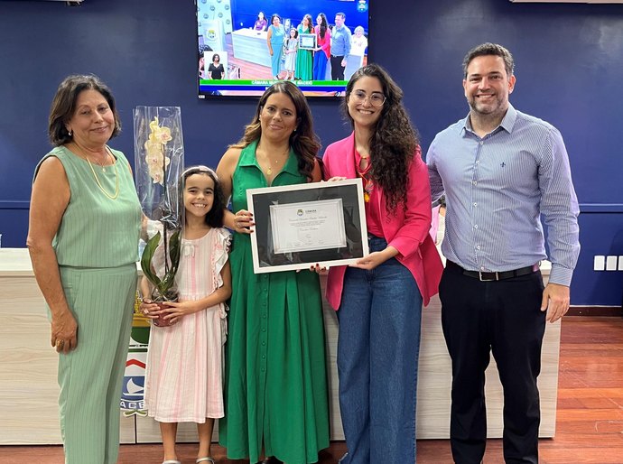 Secretária de Relações Federativas recebe comenda da Câmara de Vereadores de Maceió