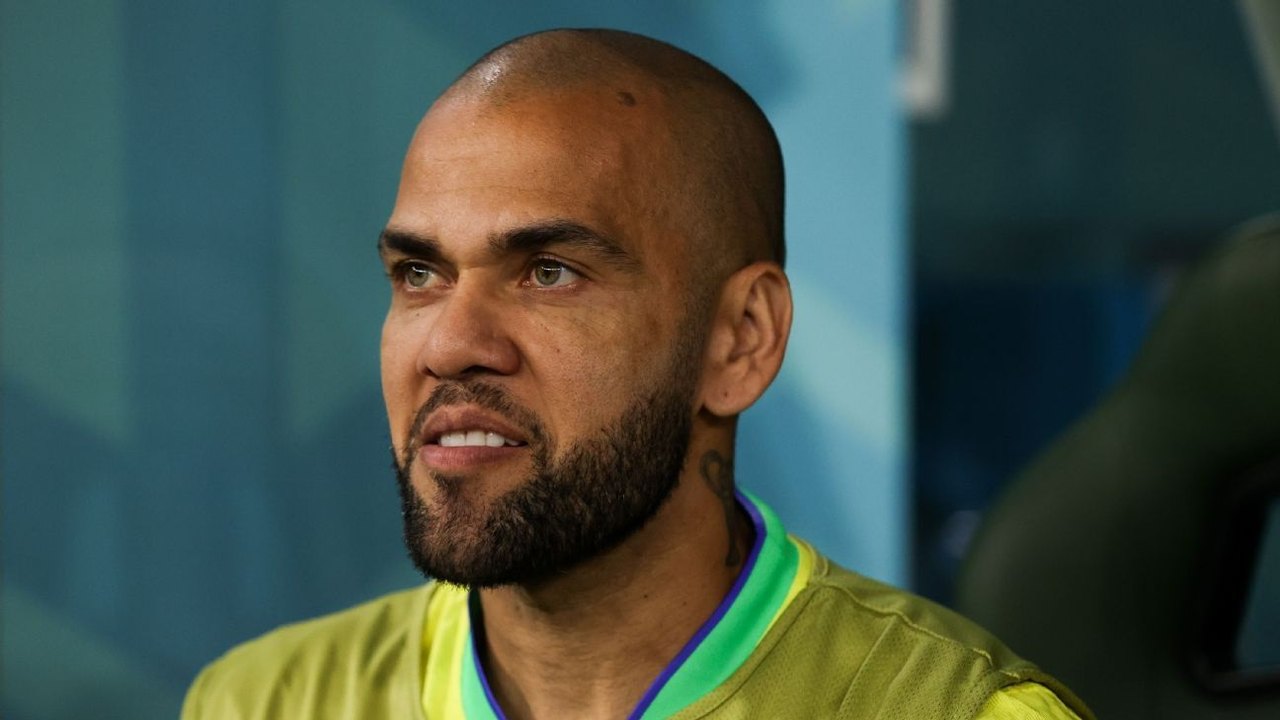 Preso desde janeiro, Daniel Alves completa aniversário de 40 anos