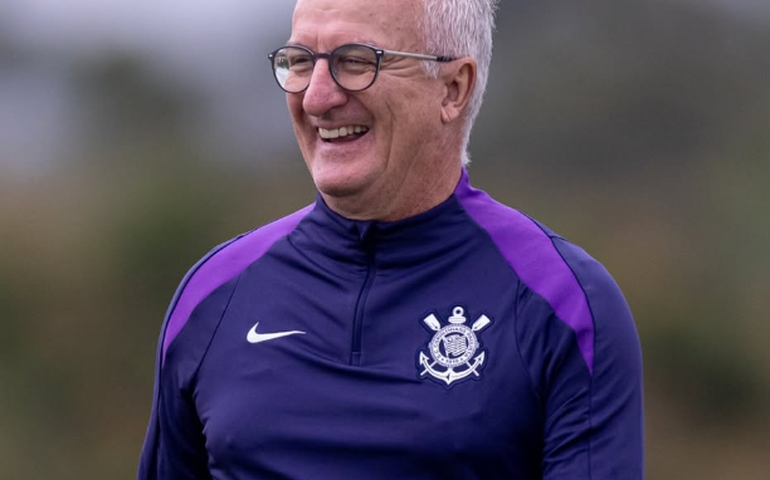 Corinthians encerra série indigesta fortalecido e Dorival ganha moral após balançar no cargo