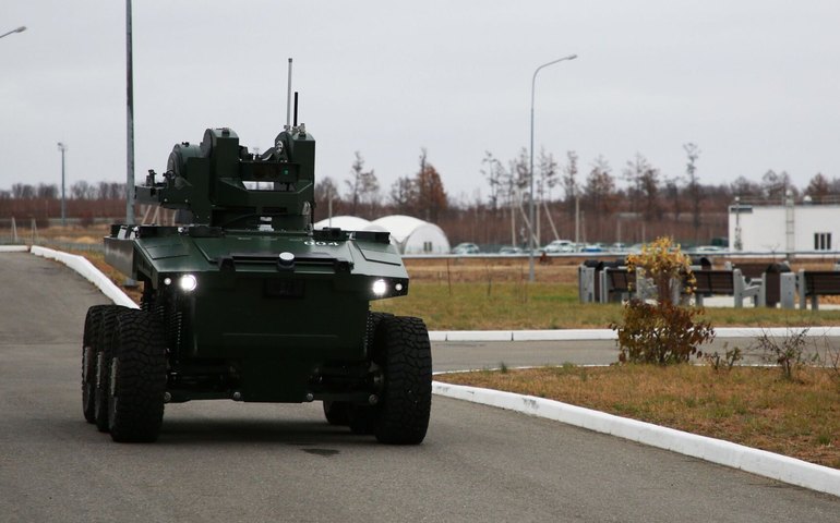 Rússia recebe lote de drones terrestres Depesha capazes de transportar até 200 kg de carga