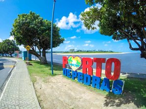 Tótem na foz do rio Manguaba (reprodução)