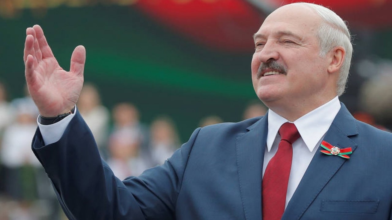 Alexander Lukashenko é reeleito na Bielo-Rússia, diz comissão eleitoral