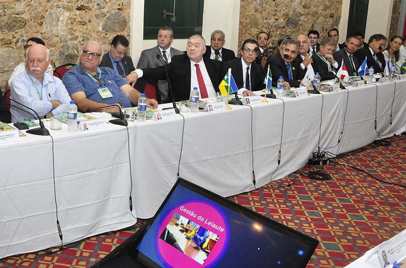 Uso de ferramentas digitais no Judiciário é discutido durante encontro na Bahia