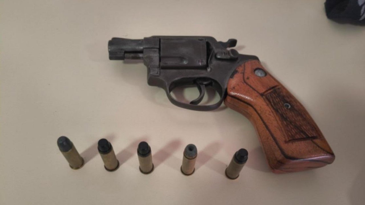 PM apreende quatro armas de fogo em ações no Benedito Bentes