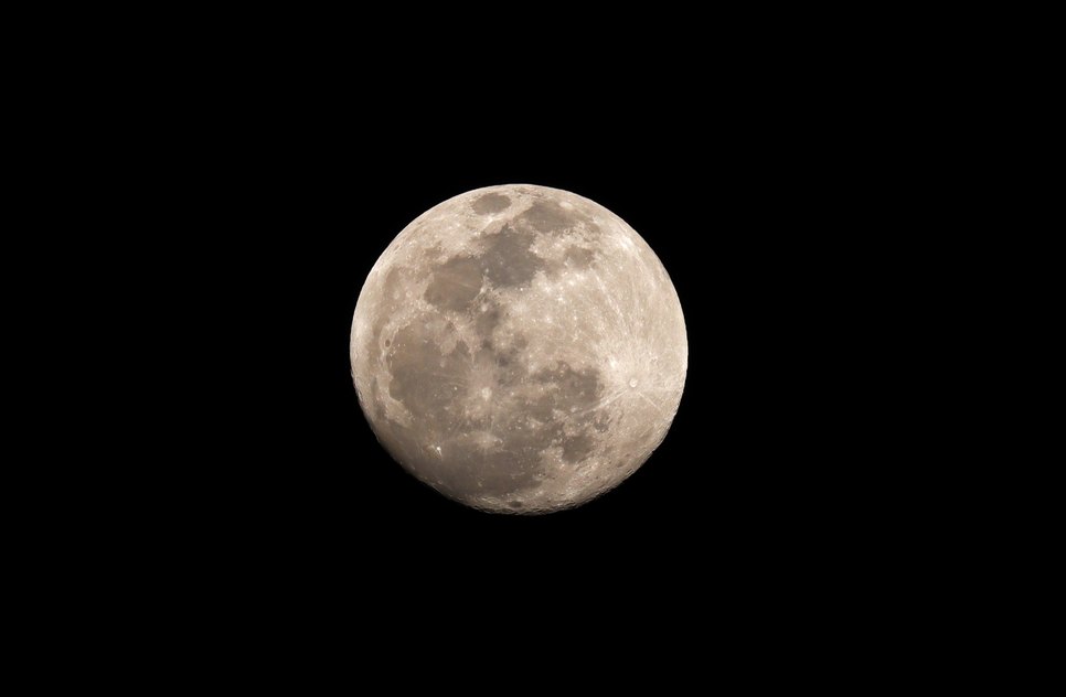 CCTECA promove observação da lua e constelações por telescópio em Aracaju neste sábado / Foto: Foto: Freepik/Arquivo