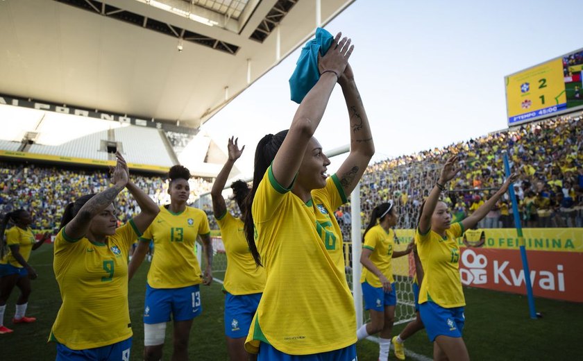 Brasil sobe 1 posição em último ranking da Fifa antes da Copa Feminina