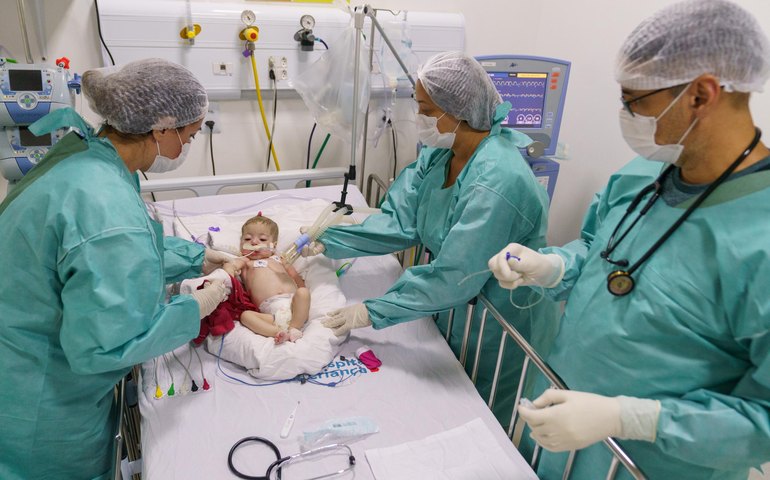 Bebê do Rio Grande do Norte é atendida no Hospital da Criança de Alagoas