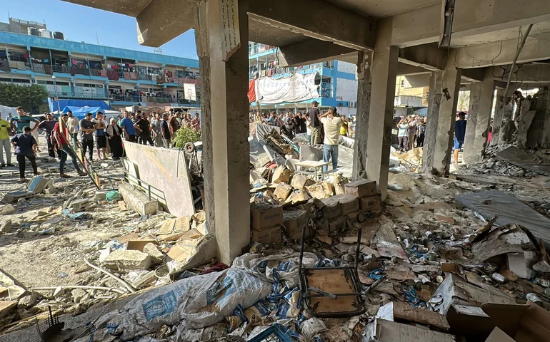 Aliados de Israel criticam morte de seis funcionários de agência da ONU durante bombardeio contra escola em Gaza