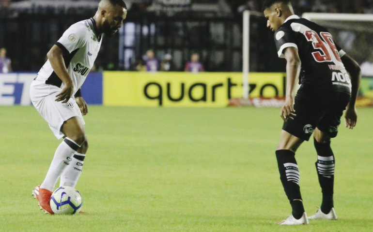 Com gol confirmado pelo VAR, Ceará arranca empate com o Vasco em casa