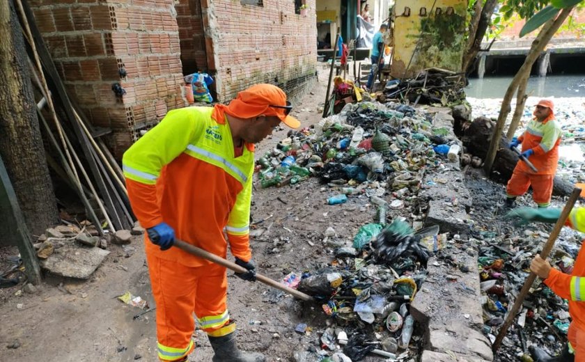 Prefeitura retira 120 toneladas de resíduos do Canal do Papódromo