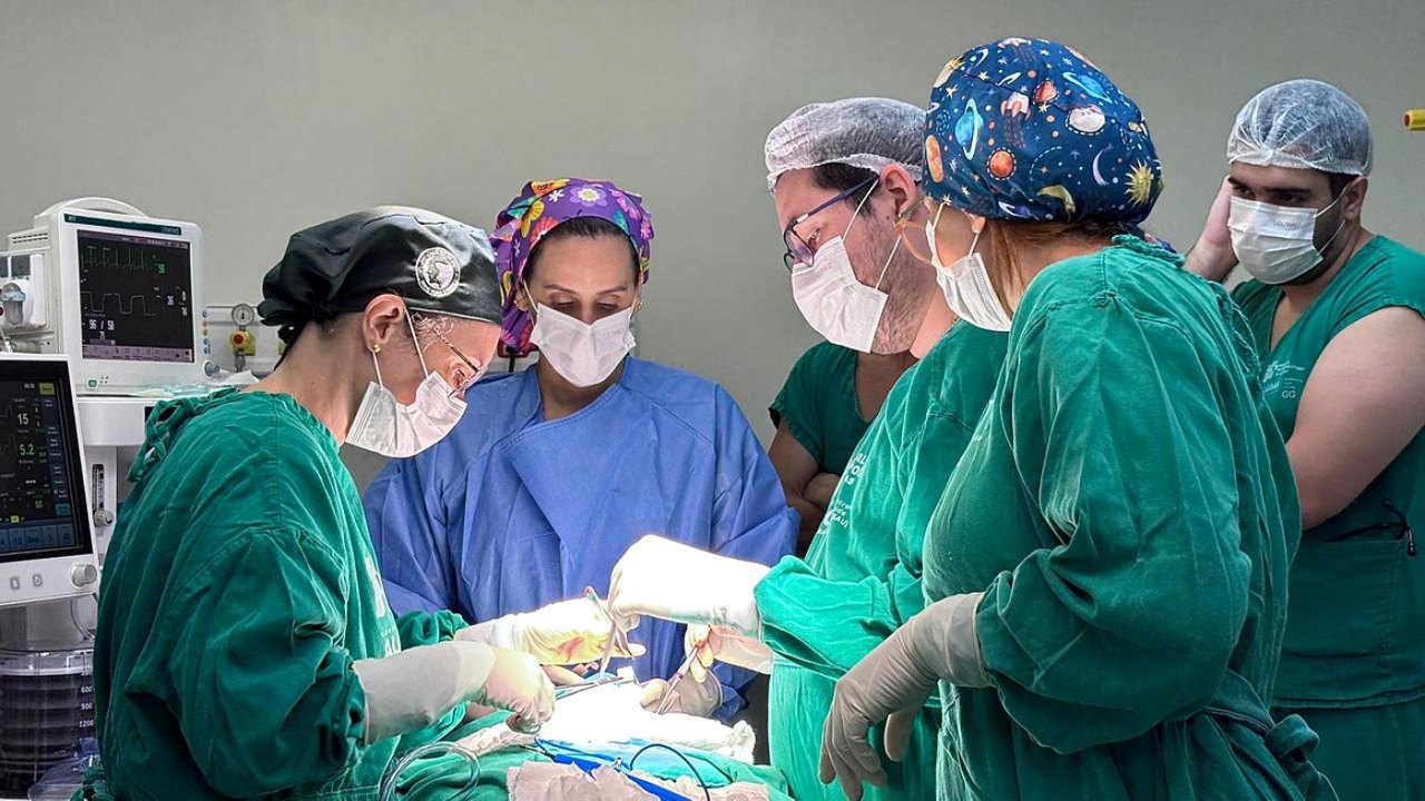 Hospital Metropolitano realiza cirurgia de alta complexidade em paciente com suspeita de câncer de tireoide