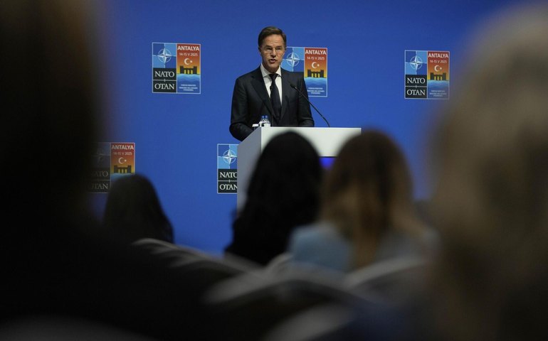 Chefe da OTAN convida Zelensky para a próxima cúpula da aliança em Haia, diz mídia