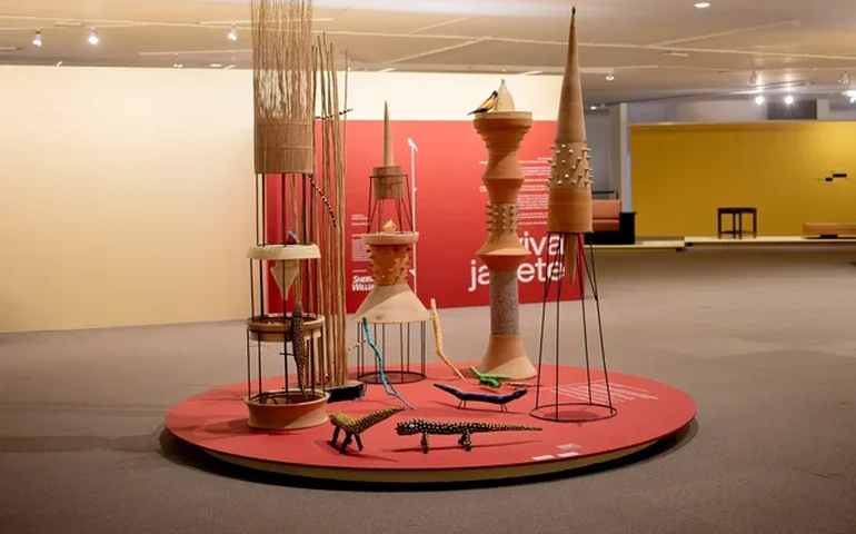 Artesanato brasileiro é destaque na Brasília Design Week com homenagens à Janete Costa e à Ilha do Ferro