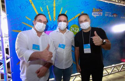 Em clima de união, Paulo Dantas, Renan Filho e Luciano discutem Educação em Arapiraca