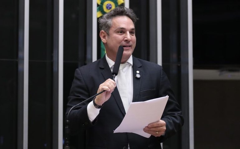 Comissão aprova projeto que facilita permissão para construção de barragens para irrigação