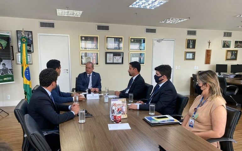 JHC se reúne com ministro Onyx Lorenzoni e anuncia projeto Brasil em Campo, em Maceió