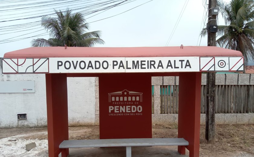 Prefeitura de Penedo instala abrigos para usuários de transporte coletivo na zona rural