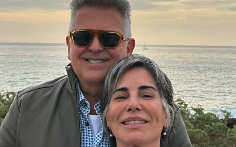 Marido de Gloria Pires atualiza estado de saúde após cirurgia
