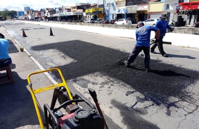 Operação tapa-buraco realiza ações em seis bairros de Maceió