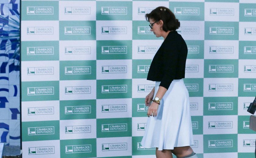 Carla Zambelli é presa na Itália após denúncia de deputado