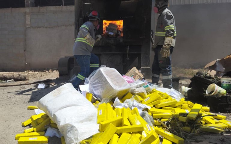 Polícia Civil incinera mais de uma tonelada de drogas apreendidas em Maceió