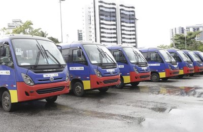 Ministério da Saúde entrega 47 veículos e amplia estrutura do SUS em Alagoas